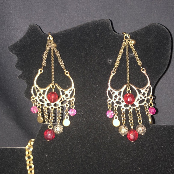 Matching Ruby and Gold necklace and dangling clip on earring set - Picture 2 of 5
